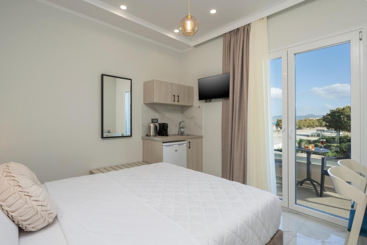 Alexia Seaview Apartments Kíssamos Eksteriør billede