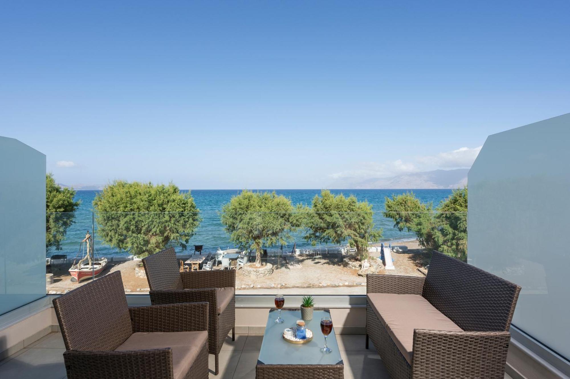Alexia Seaview Apartments Kíssamos Eksteriør billede