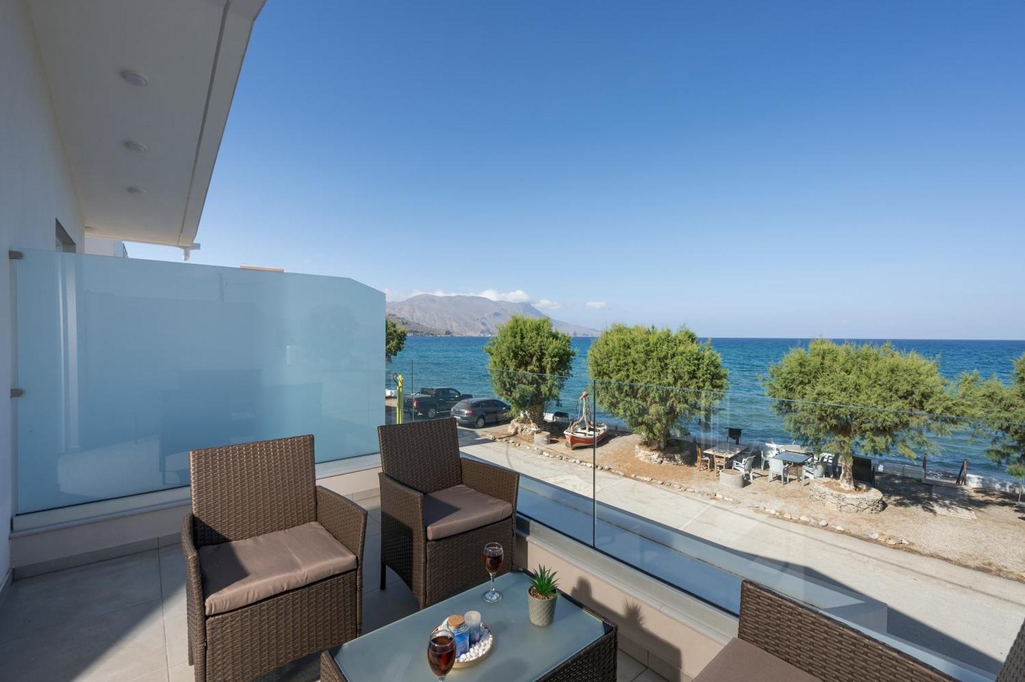 Alexia Seaview Apartments Kíssamos Eksteriør billede